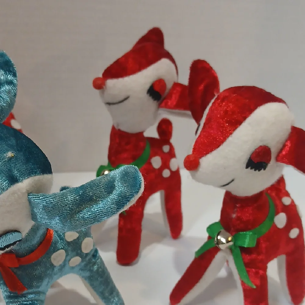 Vintage Style Velvet Reindeer Figurines - Picture 5 of 5